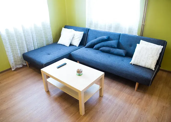 Hisa Na Travniku Dob